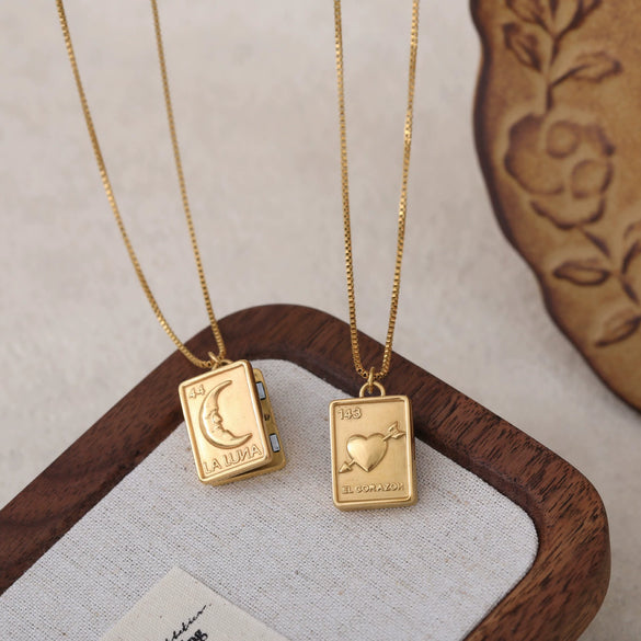 Titanium Steel Heart Shape Love Photo Album Photo Frame Necklace Retro 18K Gold Electroplated For Women