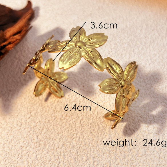 Titanium Steel Heart Shape Natural Style Electroplated Bracelet