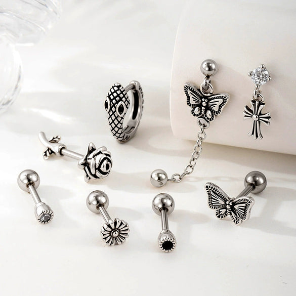 Titanium Steel Heart Shape Piercing Earrings With Electroplating French Retro Punk Style For Women
