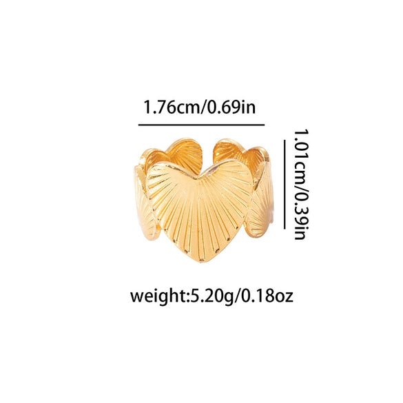 Titanium Steel Heart Shaped Ring With Electroplating Fashion And Exquisite