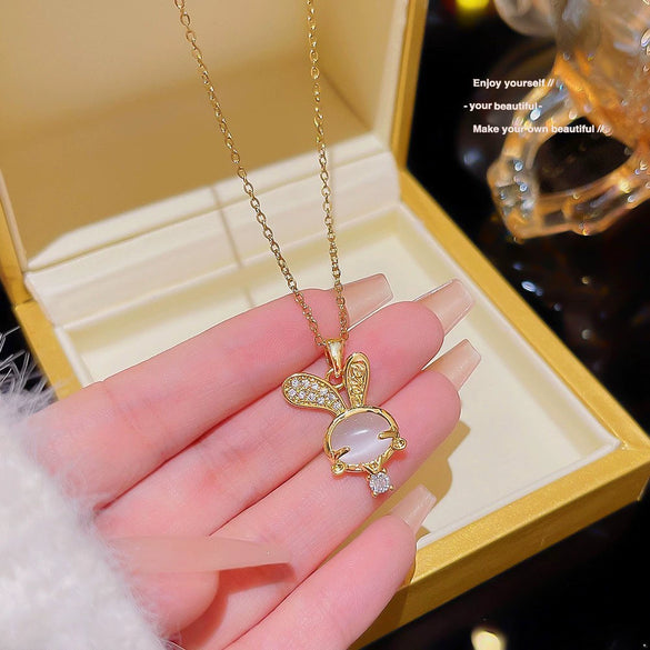Titanium Steel Heart Shaped Women's Light Luxury Niche Love Collarbone Necklace With Design Sense And Simple Sweet Style
