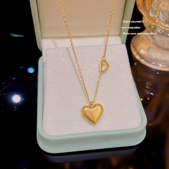 Titanium Steel Heart Shaped Women's Light Luxury Niche Love Collarbone Necklace With Design Sense And Simple Sweet Style