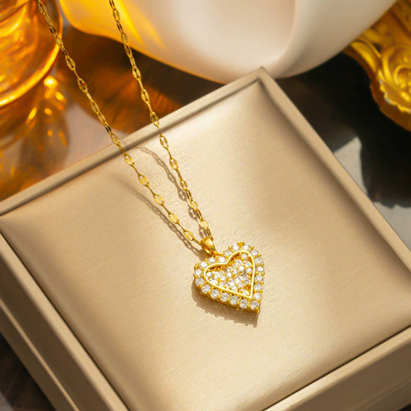 Titanium Steel Heart Zircon Inlaid Gold Pendant Necklace For Women Light Luxury Geometric Style Water Wave Chain
