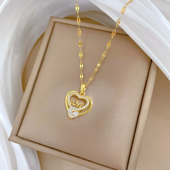Titanium Steel Heartshaped Clavicle Chain With Copper Pendant And Geometric Pattern And Diamond Design