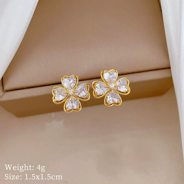 Titanium Steel Jewelry Set With Geometric Pattern For Women Light Luxury Electroplated Four Leaf Flower Design