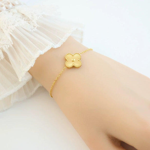 Titanium Steel Jewelry Set With Laser Clover And Plant Flowers Pattern Electroplating Treatment For Women