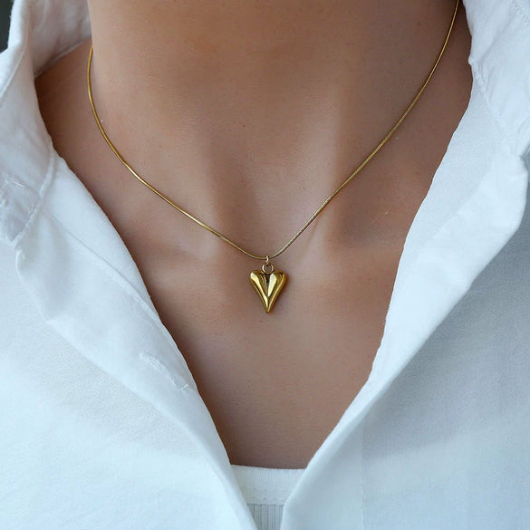 Titanium Steel 18K Gold Plated Heartshaped Bead Chain Necklace Unisex Minimalist
