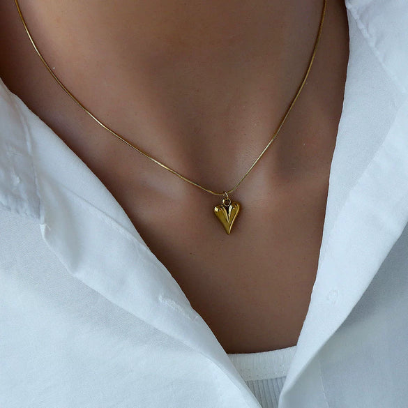 Titanium Steel 18K Gold Plated Heartshaped Bead Chain Necklace Unisex Minimalist