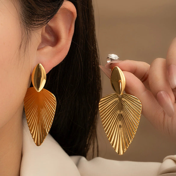 Titanium Steel Leaf Earrings Simple Style Electroplating Design