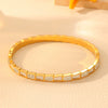 Titanium Steel Light Luxury Bracelet With White Shellfish Diamond Buckle And Electroplating Treatment