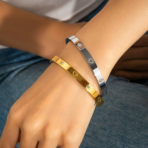 Titanium Steel Light Luxury Geometric Love Heart Electroplated Women's Bracelet