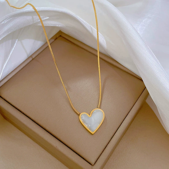 Titanium Steel Love Motherofpearl Normcore Style Cartoon Geometric Furnace Real Gold Plated Necklace For Women