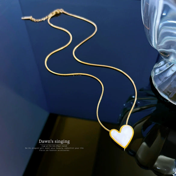 Titanium Steel Love Motherofpearl Normcore Style Cartoon Geometric Furnace Real Gold Plated Necklace For Women