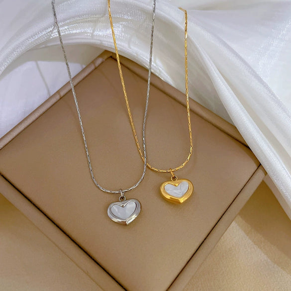 Titanium Steel Love Motherofpearl Normcore Style Furnace Real Gold Electroplated Necklace With Geometric Pattern For Female And Unisex