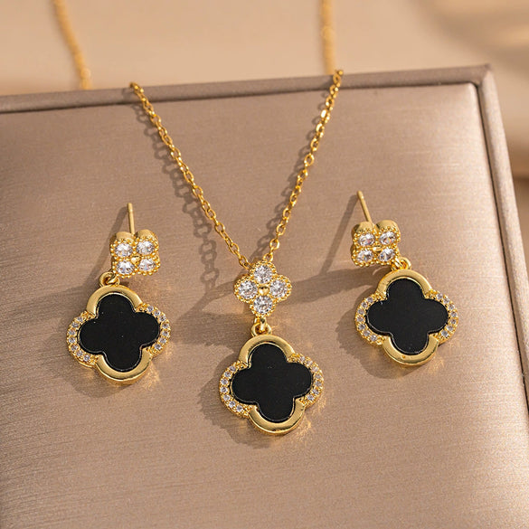 Titanium Steel Microinlaid Lucky Grass Necklace Earrings Set With Vacuum Furnace Electroplating Flower Pattern And Light Luxury Style