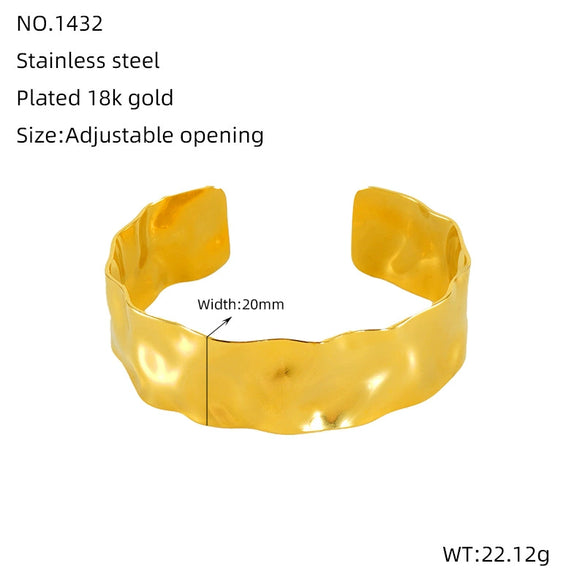 Titanium Steel Open Bracelet Hammer Pattern Electroplated Shiny Street Style Fashionable Geometric