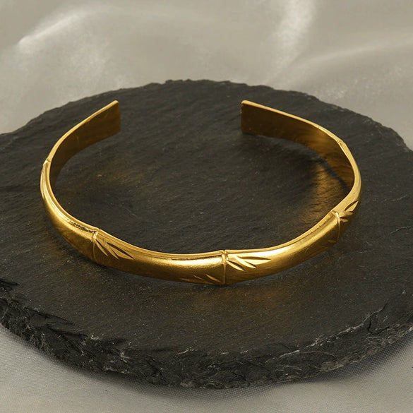Titanium Steel Opening Adjustable Bracelet With Electroplating Treatment Natural Style