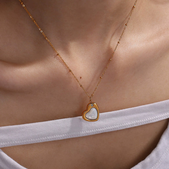 316L Stainless Steel Peach Heartshaped Women's Fashion Jewelry Necklace Electroplated
