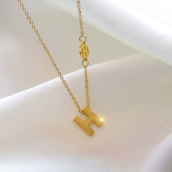 Titanium Steel Pearl Ball Chain Necklace For Women With Letters Numbers Text Pattern Simple Design And 18K Gold Electroplated Treatment