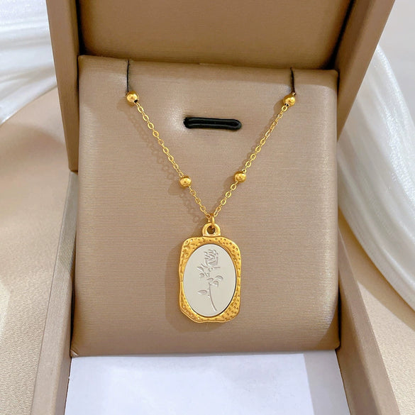 Titanium Steel Pendant Short Clavicle Chain With Geometric Pattern And Diamond Design For Female
