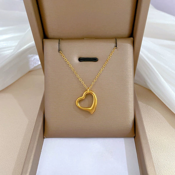 Titanium Steel Plain Circle Love Furnace Cold Necklace With Electroplating For Female Cartoon And Geometric Style