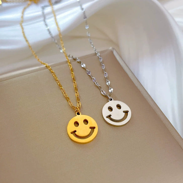 Titanium Steel Round Smiling Face Geometric Fashion Minimalist Electroplated Necklace For Women And Unisex