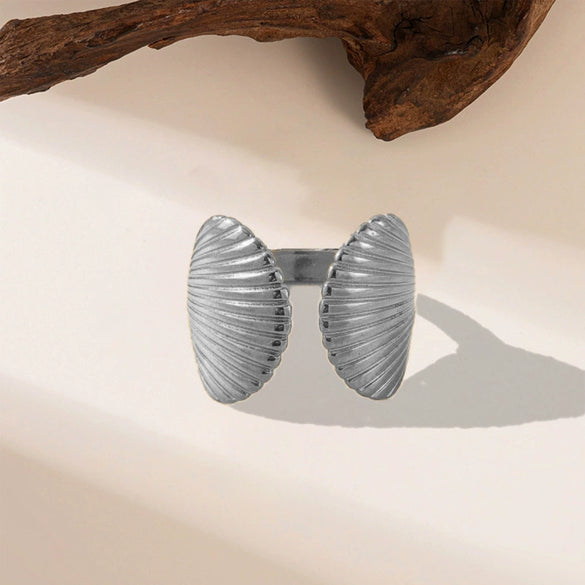 Titanium Steel Shell Necklace With Marine Life Pattern Electroplated For Women Holiday Style Jewelry