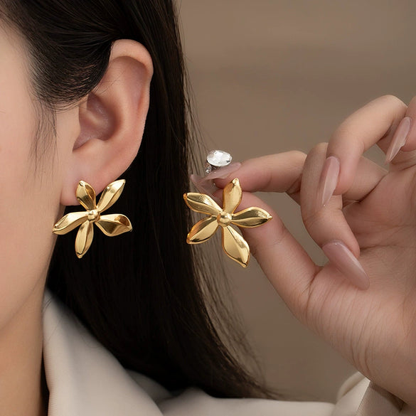 Titanium Steel Simple Fivepetal Flower Electroplated Earrings For Women