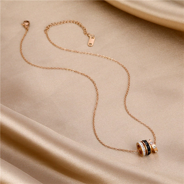 Titanium Steel Three Ring Women's Fashion Necklace With Diamond And Small Waist Design