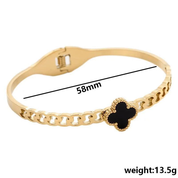 Titanium Steel Women's Bracelet With Lucky Four Leaf Clover Pattern Electroplated In Rose Gold Color Fashion Style