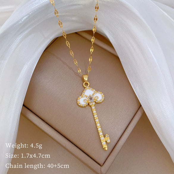 Titanium Steel Women's Cartoon Geometric Diamond Necklace With Copper Pendant