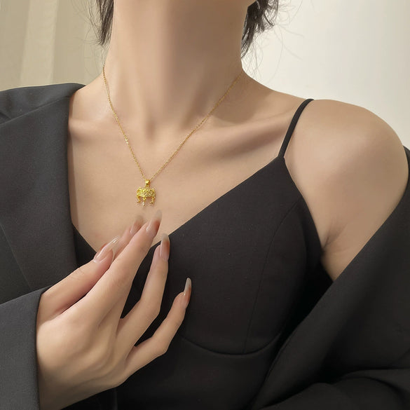 Titanium Steel Women's Cat's Eye Stone Fox Shape Pendant Necklace With Animals Pattern And Diamond Design