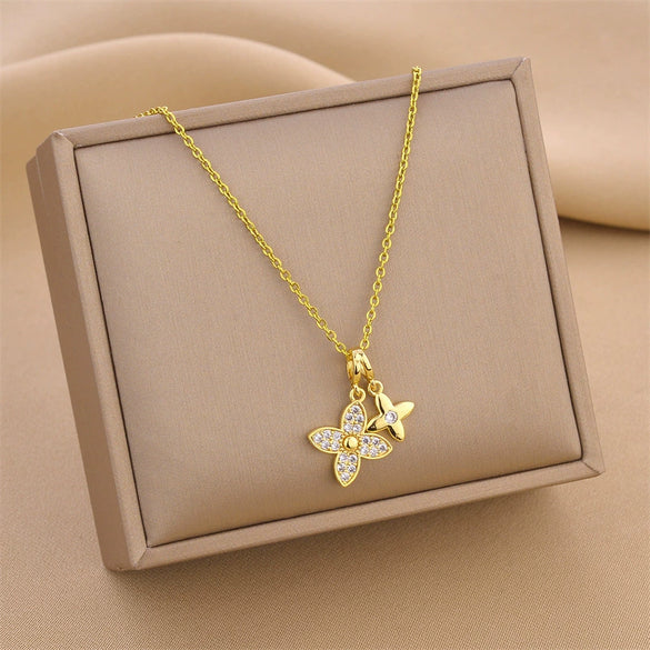 Titanium Steel Women's Double Fourleaf Clover Pendant Necklace Mixed Gem Inlay Geometric Electroplating Simple Style