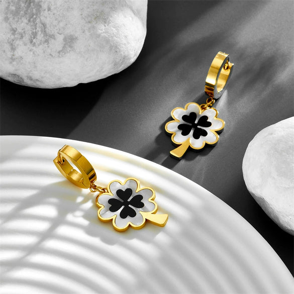Titanium Steel Women's Elegant Animals Zodiac Pattern Electroplated Earring And Necklace
