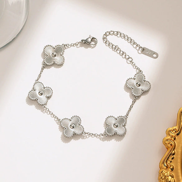 Titanium Steel Women's Fashion Versatile Laser Fourleaf Flower Set With Necklace Bracelet Earrings And Electroplating