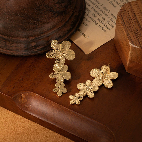 Titanium Steel Women's Flower Pendant Earrings Electroplated Simple Design