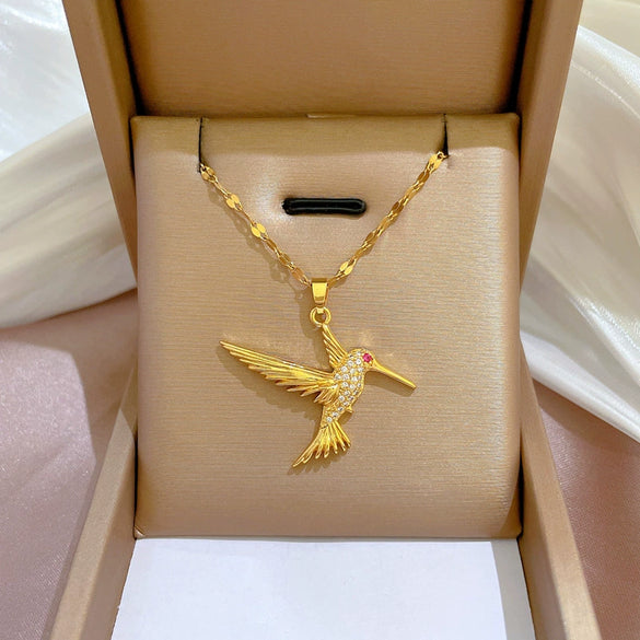 Titanium Steel Women's Flying Bird Woodpecker Microinlaid Real Gold Geometric Necklace With Diamond Design
