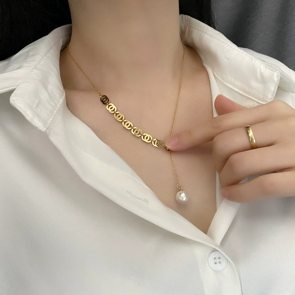 Titanium Steel Women's Geometric Style Electroplated Clavicle Chain Necklace Jewelry