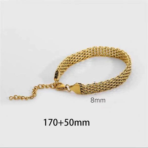 Titanium Steel Women's Jewelry Bracelet And Neckchain With Wave Pattern And Electroplating Processing