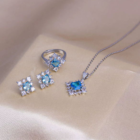 Titanium Steel Women's Jewelry With Pearl Pendant O Word Chain Leaf Pattern Mixed Gemstone Setting Electroplating