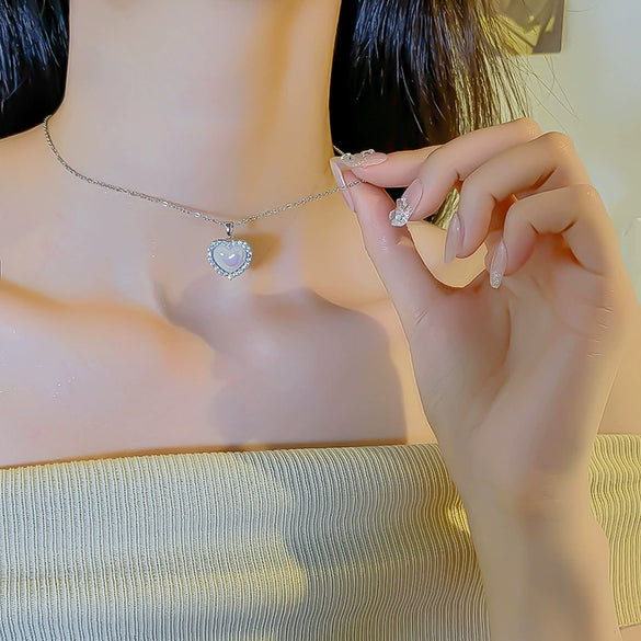 Titanium Steel Women's Light Luxury Heart Shape Diamond Inlay Pendant Necklace With Cross Chain