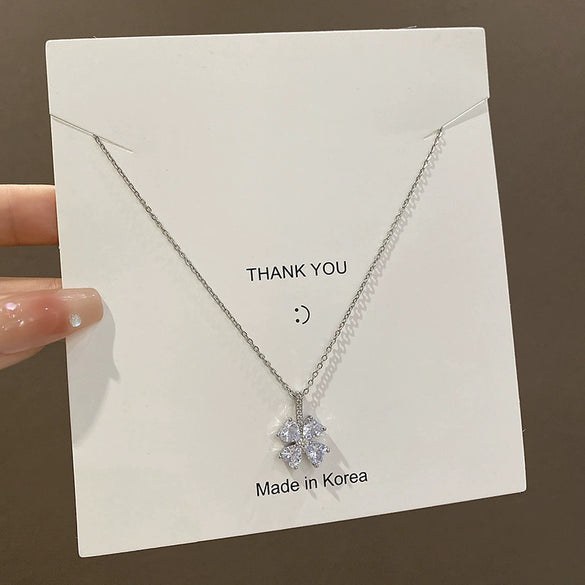 Titanium Steel Women's Light Luxury Niche Design Heart Shape Pendant Clavicle Chain Necklace With Electroplating