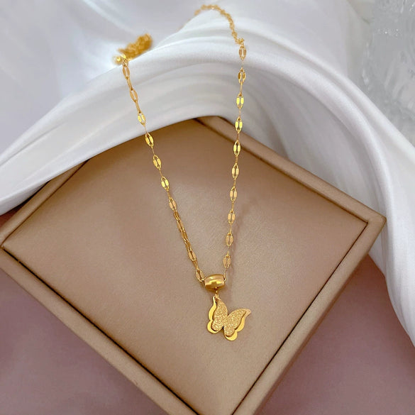 Titanium Steel Women's Light Luxury Simple Wind Butterfly Furnace Real Gold Necklace With Geometric Pattern And Electroplating Treatment