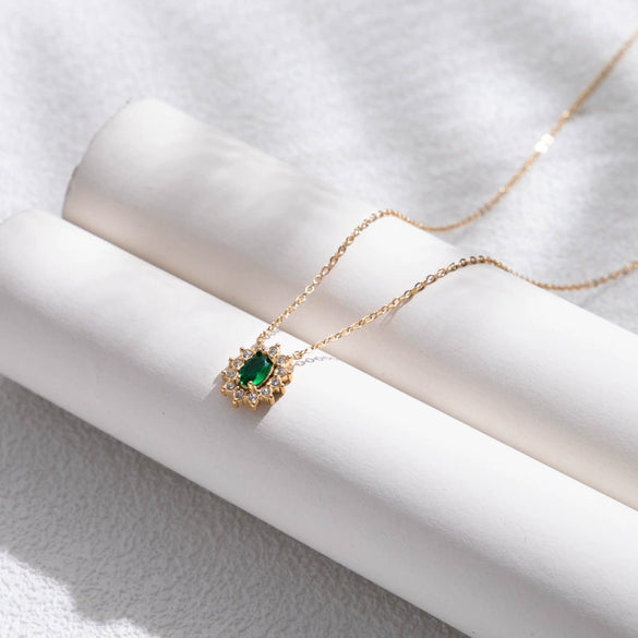 Titanium Steel Women's Microinlaid Zircon Sunflower Electroplated Clavicle Chain Light Luxury Highend Niche Style