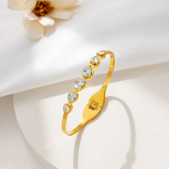 Titanium Steel Women's Minimalist Geometric Inlaid Horseeye Zircon And Fourleaf Clover Bracelet With Polishing Treatment