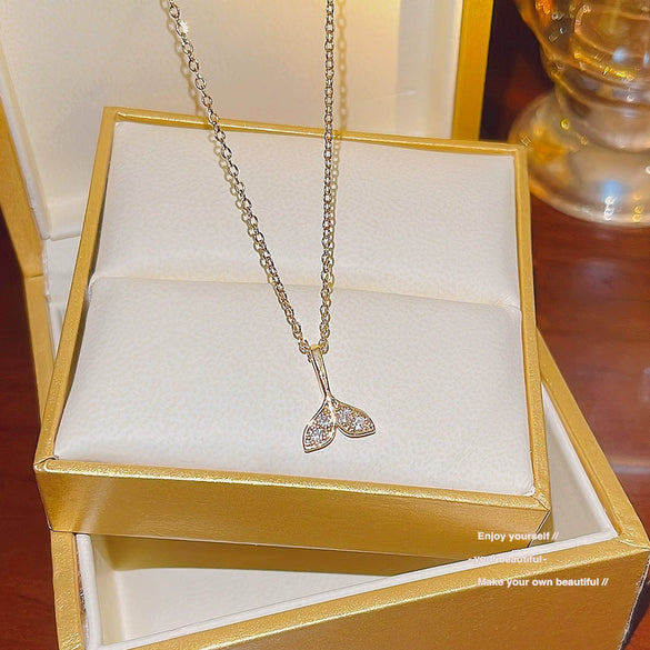 Titanium Steel Women's Niche Fashion Necklace With Mixed Gem Inlay And Geometric Pattern And Cross Chain