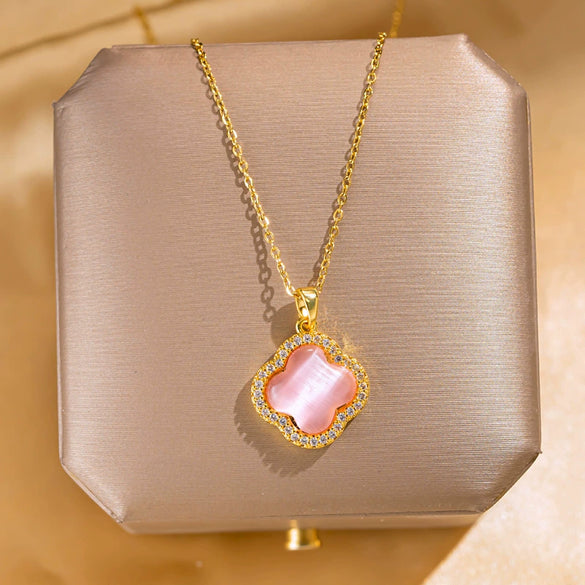 Titanium Steel Women's Niche Simple Clavicle Chain Necklace With Cat's Eye Fourleaf Clover And Mixed Gem Inlay And Diamond Design