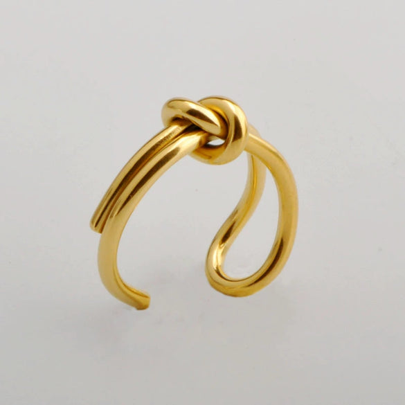 Titanium Steel Women's Ring Plated 18K Gold Simple Knot Open Ring With Star Pattern