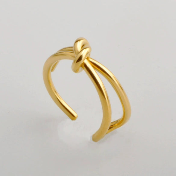 Titanium Steel Women's Ring Plated 18K Gold Simple Knot Open Ring With Star Pattern
