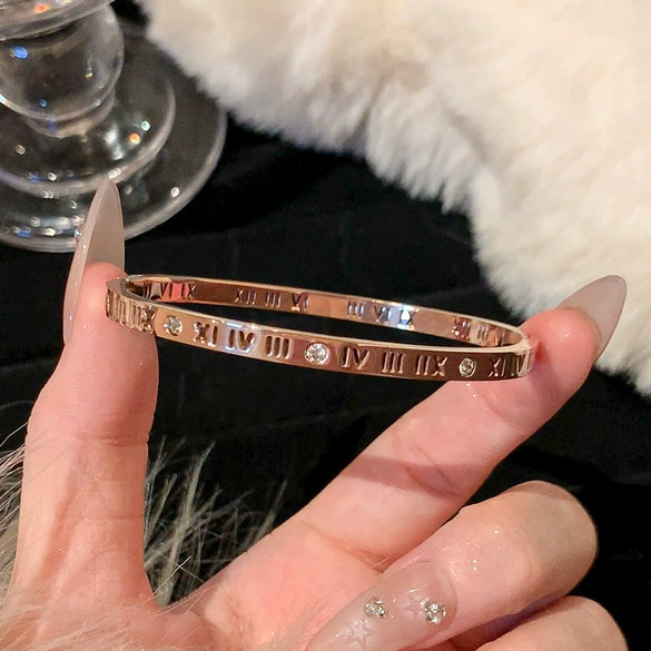 Titanium Steel Zircon Electroplated Real Gold Niche Geometric Bracelet For Women